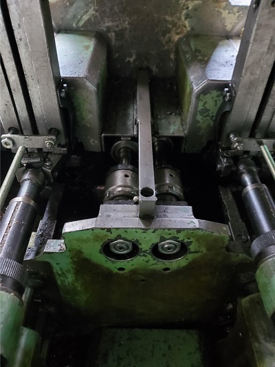 SHIMAZU 3NF 3/8 TWO SPINDLE NUT TAPPER