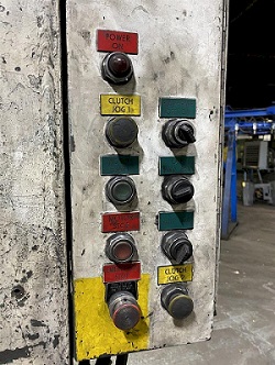 150 TON ERIE MODEL #S1-150-27-33 SSSC TRIM PRESS