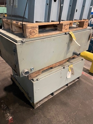 VAUGHN 25 WIRE DRAWING BULL BLOCK