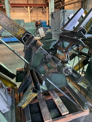 4000 LBS x 18 MECON SERIES 40 SINGLE MANDREL UNCOILER