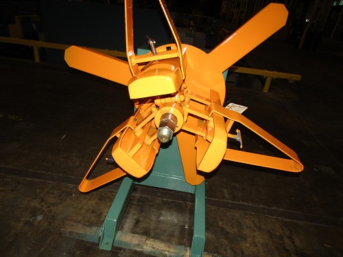 2000# AMERICAN STEEL UNCOILER