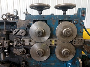 TORRINGTON M# W125A SPRING COILER WITH TORSION ATTACHMENT