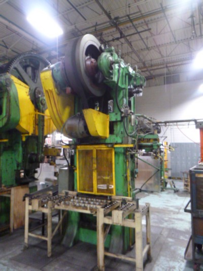 135 TON BLISS MODEL 306 STRAIGHT SIDE SINGLE CRANK TRIM PRESS