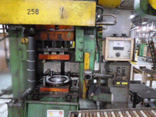 135 TON BLISS MODEL 306 STRAIGHT SIDE SINGLE CRANK TRIM PRESS