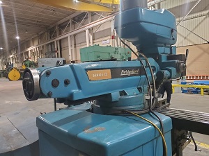 BRIDGEPORT SERIES II MILLING MACHINE