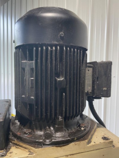 32 X 5MT SUMMIT MODEL #3XHD SINGLE SPINDLE GEARED HEAD DRILL