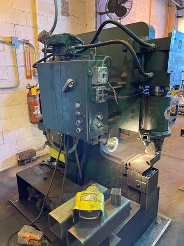 60 TON HILL ACME #4 IRON WORKER