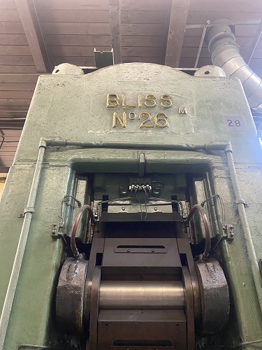 800 TON BLISS #26 KNUCKLE JOINT PRESS