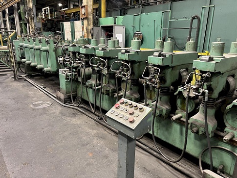 MEECO MODEL HD3 12-12 TPVC TWO PLANE BAR & SHAPE STRAIGHTENER