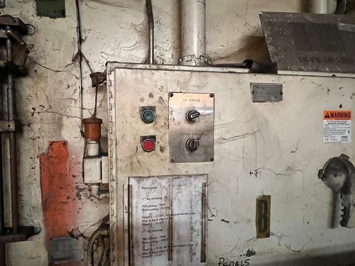 1000 TON X 20' CINCINNATI HYDRAULIC PRESS BRAKE