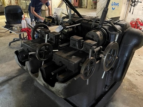 1-1/2 DOUBLE LANDIS PIPE AND NIPPLE THREADER