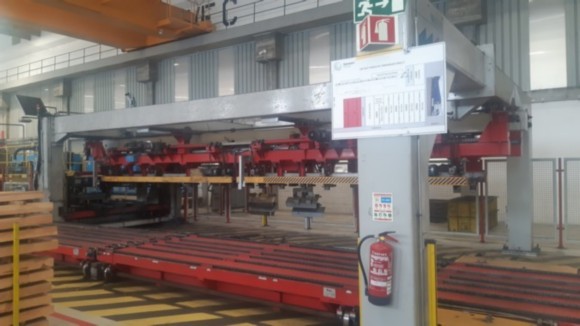 2050mm x 8mm x 35 Ton VAI Cut to Length Line with Rotary Shear (2003)