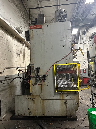 110 TON NIAGARA E-110 MECHANICAL GAP FRAME PUNCH PRESS