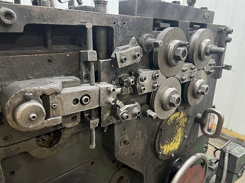 TORRINGTON MODEL #W12A WIRE SPRING COILER / COIL MAKING MACHINE