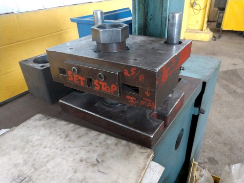 90 TON SCOTCHMAN MODEL#9012 HYDRAULIC IRONWORKER