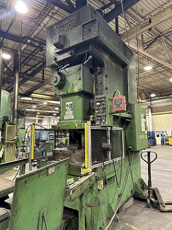 200 TON STAMTEC MODEL #G1-200 (NEW 2000) GAP FRAME PRESS