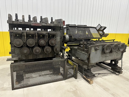 8 STAND SUTTON 2-PLANE FLAT & SHAPE STRAIGHTENER W/ INFEED & OUTFEED TABLES