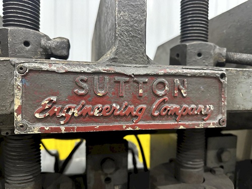 8 STAND SUTTON 2-PLANE FLAT & SHAPE STRAIGHTENER W/ INFEED & OUTFEED TABLES