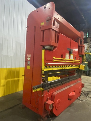 230 TON X 10' CINCINNATI M#230-8AS HYDRAULIC CNC PRESS BRAKE W/ CONTROLS