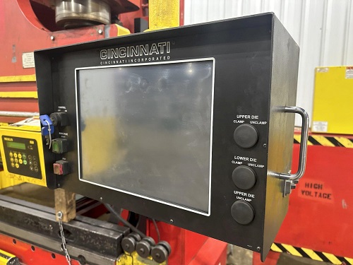 230 TON X 10' CINCINNATI MODEL #230-8AS HYDRAULIC CNC PRESS BRAKE W/ CONTROLS