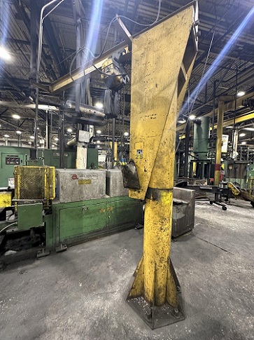 2000 LB (1 TON) GORBEL FREE STANDING JIB CRANE & P&H POWERED CHAIN HOIST