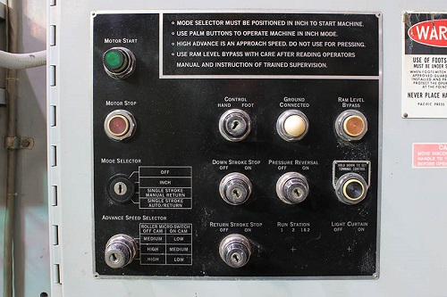 350 TON X 12' PACIFIC HYD. MODEL#FF350-12-I PRESS BRAKE W/ HURCO 5C BACK GAUGE