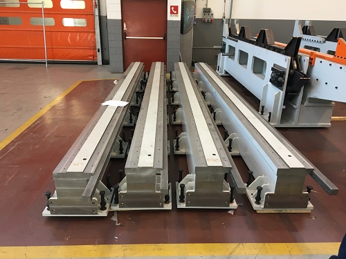 3000 TON GALDABINI MODEL TWIN 3000 AUTOMATIC PIPE STRAIGHTENING MACHINE