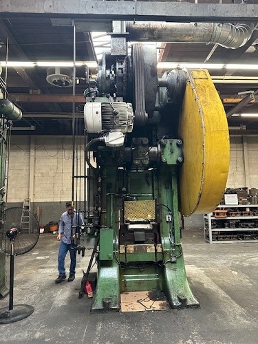 1000 TON BLISS #27 KNUCKLE JOINT PRESS