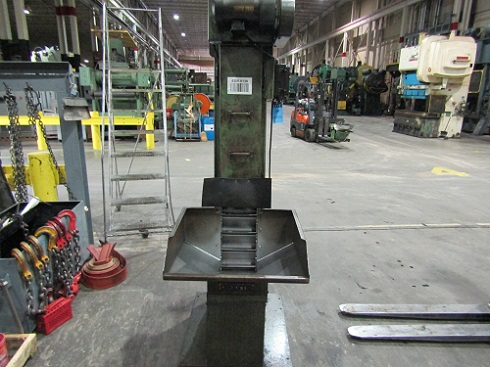 OSBORNE MODEL# 8BI-72 LOADER