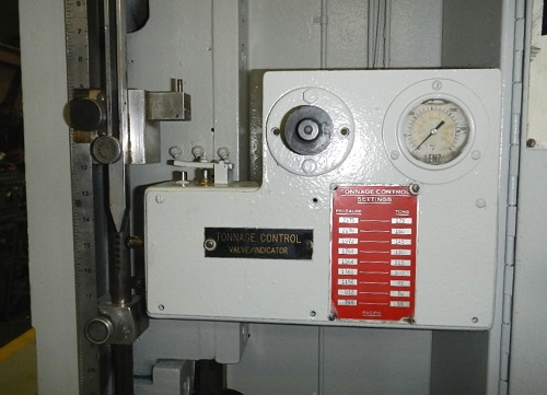 PACIFIC MODEL J175-12 HYD. PRESS BRAKE