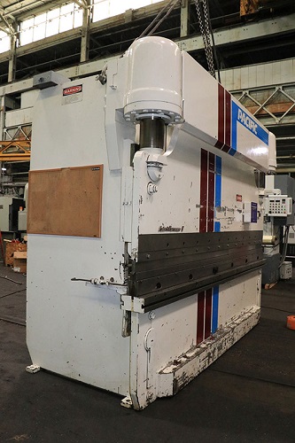 230 TON X 12' PACIFIC MODEL# FF230-12-I HYDRAULIC PRESS BRAKE