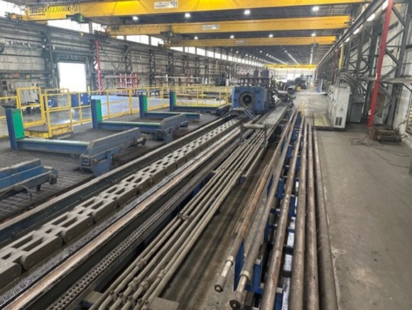 200,000 LBS. MCKAY PLUG DRAW BENCH