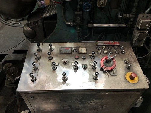 SMT MDL# MV20 BL5022 FLANGING MACHINE