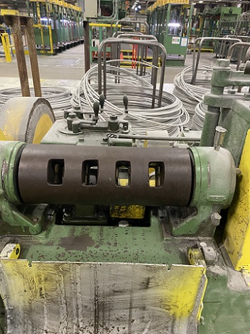 1/4 LEWIS 4F STRAIGHT AND CUT MACHINE W. 12' RACK