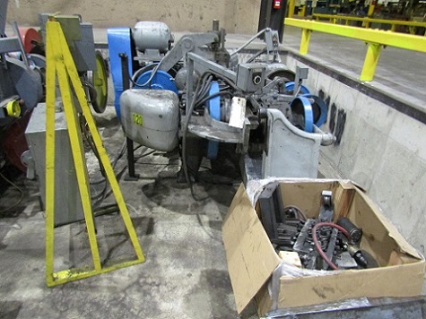 US BAIRD NO. 8 FOUR SLIDE MACHINE