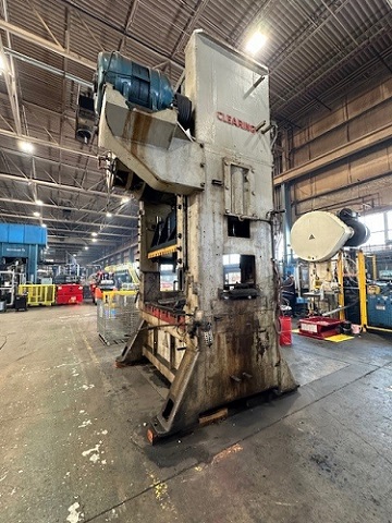 300 TON CLEARING STAMPING PRESS