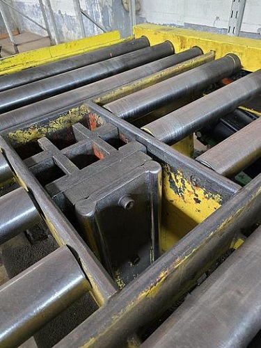 70 X 54 X 10,000LB BRANER DOWNLAYER