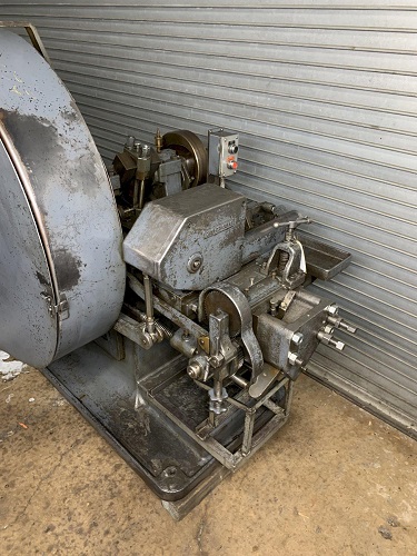 3/16 WATERBURY #1 2 DIE 4 BLOW TUBULAR RIVET HEADER