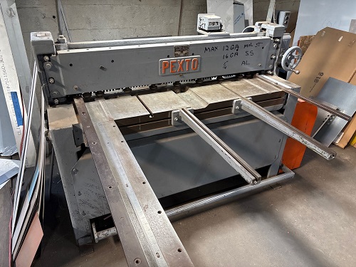 12 GA x 4' PEXTO POWER SQUARING SHEAR