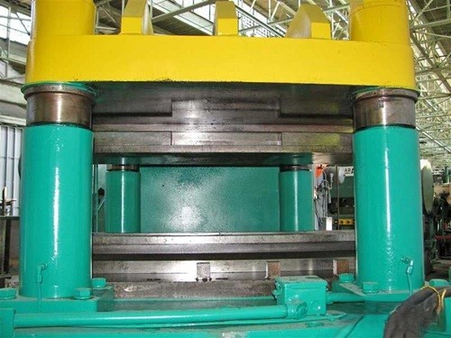 150 TON YODER 4 POST CUTOFF PRESS
