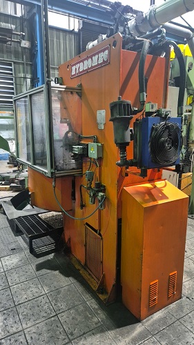 30 TON HYDROMEC TURBO-300-S TRIM PRESS
