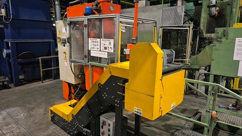 30 TON HYDROMEC TURBO-300-S TRIM PRESS