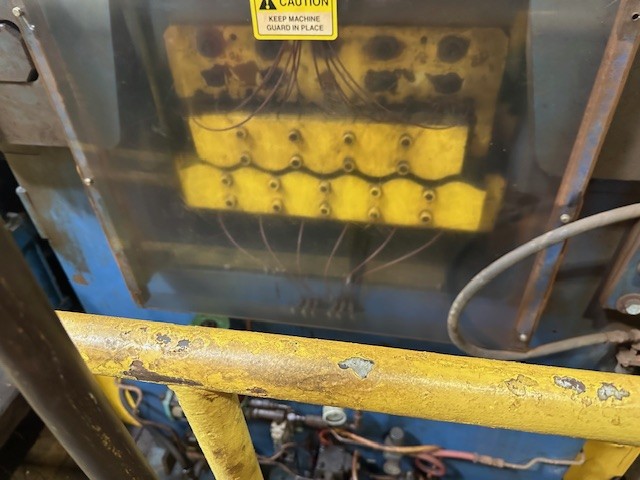 72 x .250 BRADBURY, 4HI, 11 ROLL AUTO-SELECTIVE HYD. PULL THROUGH LEVELER