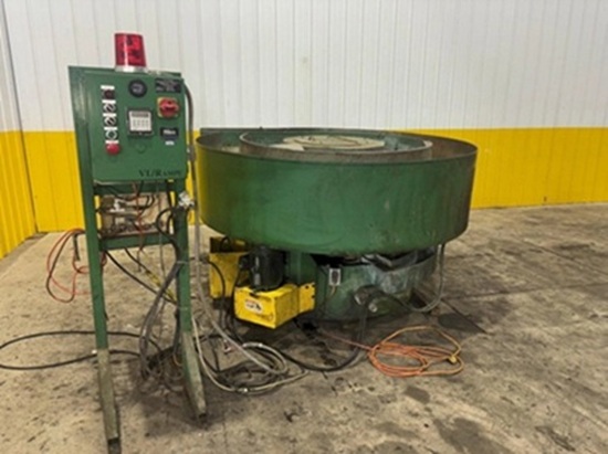VL/RAMPE MODEL #SB-8 DUAL MEDIA VIBRATORY DEBURRING MACHINE