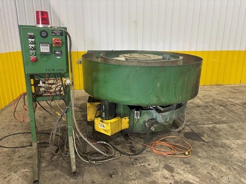 VL/RAMPE MODEL #SB-8 DUAL MEDIA VIBRATORY DEBURRING MACHINE