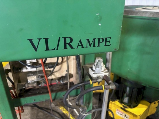 VL/RAMPE MODEL #SB-8 DUAL MEDIA VIBRATORY DEBURRING MACHINE