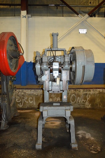 30 TON V & O MODEL #30T OPEN BACK INCLINABLE SINGLE CRANK PRESS