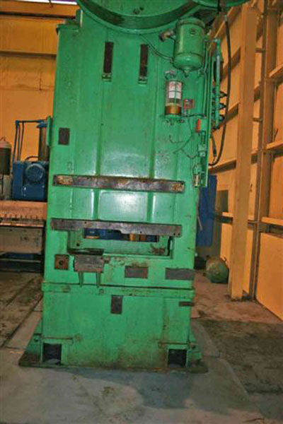 150 TON NIAGARA MODEL #SC1-150-33-42 STRAIGHT SIDE SINGLE CRANK PRESS