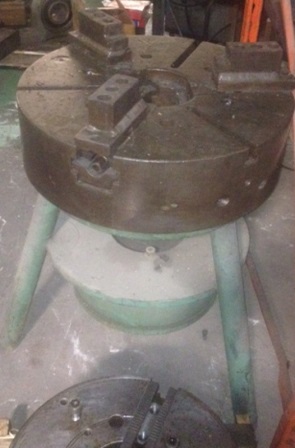 24 AIR POWERED 3-JAW CHUCK & STAND