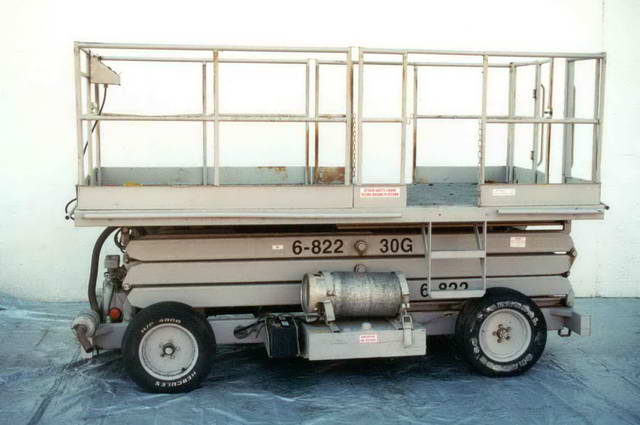 1,000 Lb MARK INDUSTRIES #RT-30G, 50 to 30' Platform Ht, 142 x 66 Platform